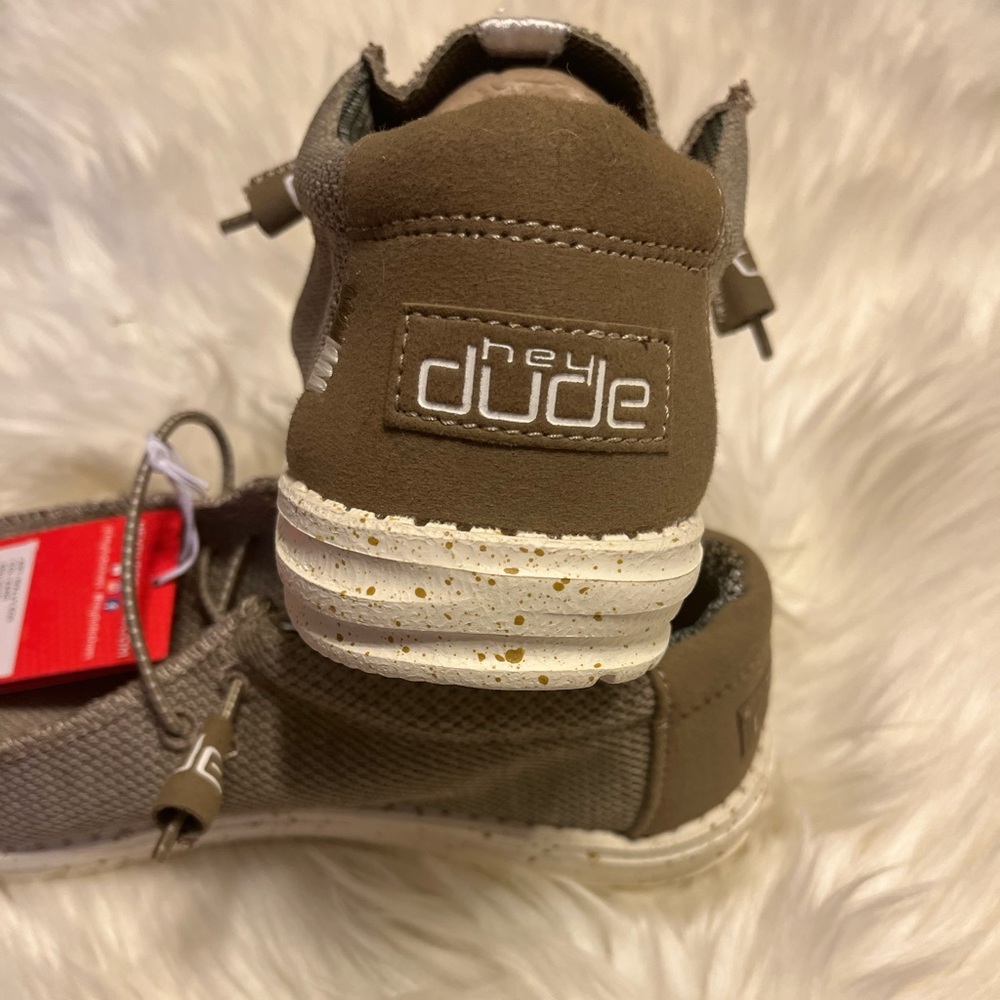 Hey Dude Sand Men’s Loafers - Picture 4 of 6